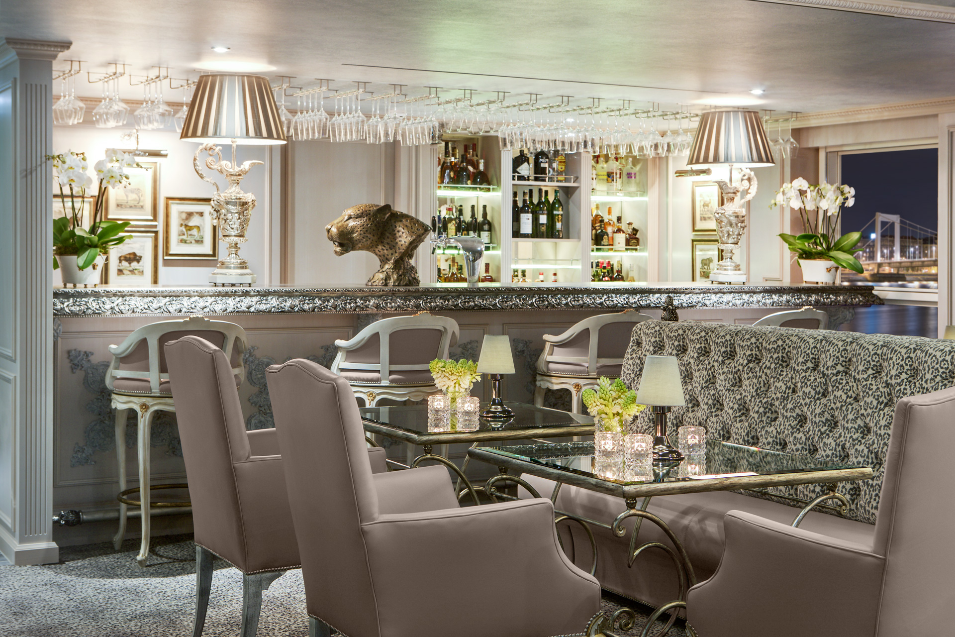 UNIWORLD Boutique River Cruises SS Maria Theresa Interior Bar du Leopard 1.jpg